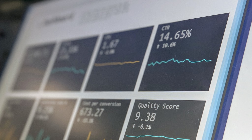 Painel de analytics em notebook
